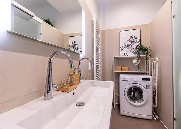 Apartment Style By Jr *