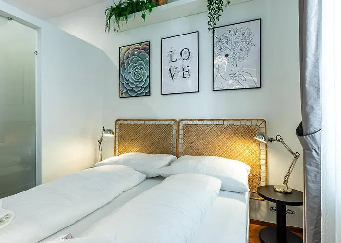 Apartment Style By Jr